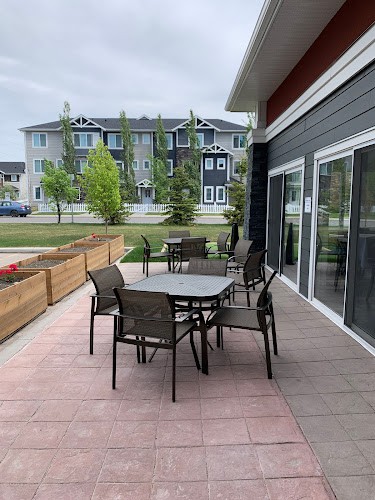 LakeShore Manor Chestermere
